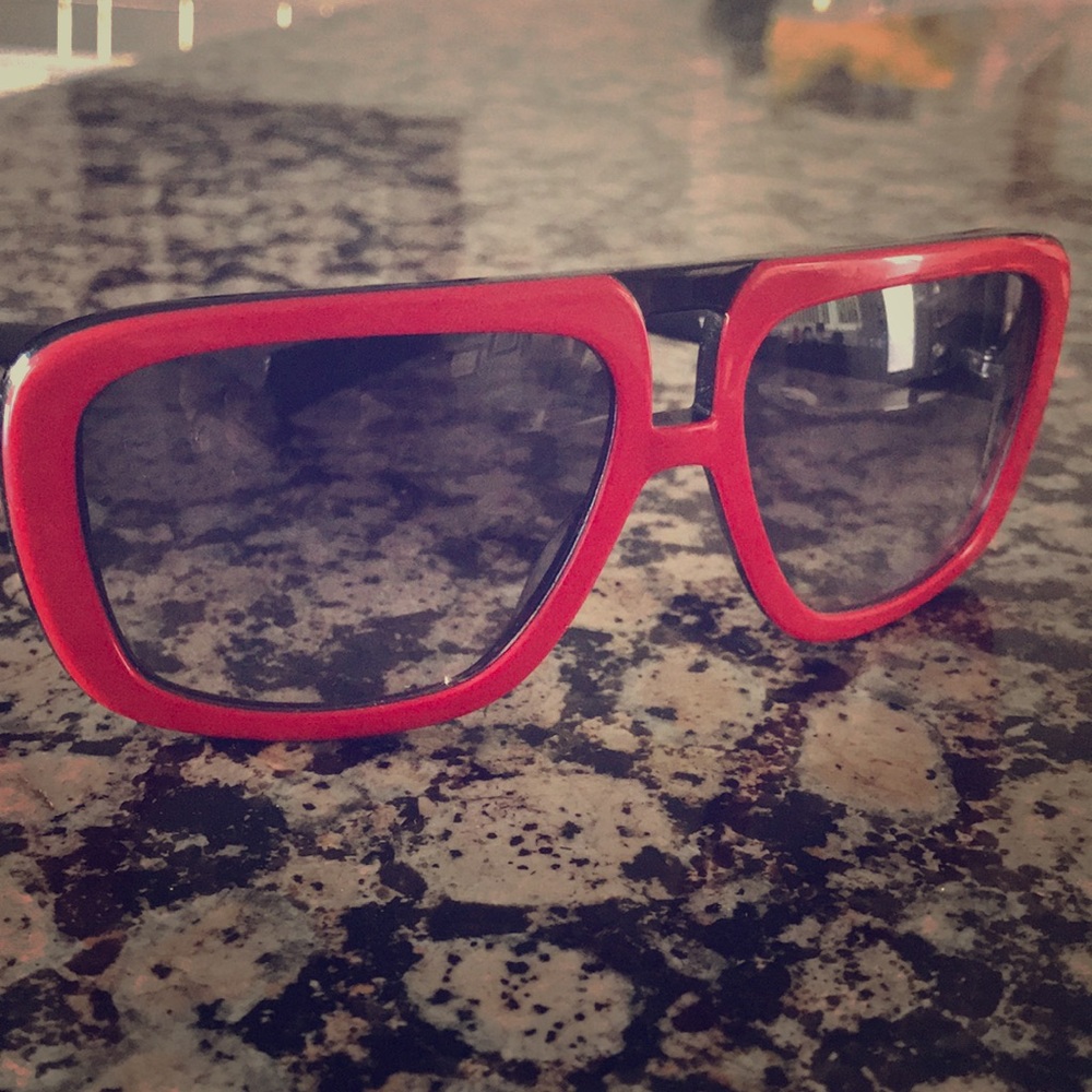 Vintage MaxMara Red Party 🎉 Animal Shades